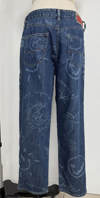 Jeans à jambe droite pour hommes Conception de poche arrière pratique et élégante