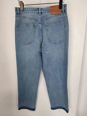 Étoile comme des boutons sur les jambes Denim Fond pour un look unique, exceptionnel