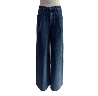 Jeans raides pour une taille flatteuse et défini