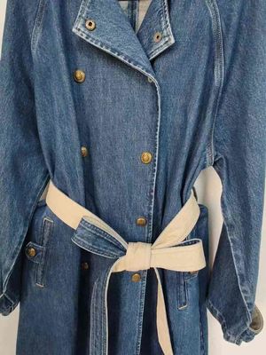 Vêtement en denim en tissu doux et délicat Jeans Vêtement pour une sensation de confort