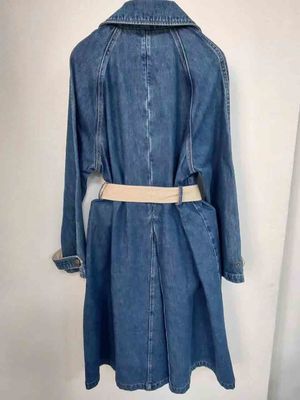 Vêtement en denim en tissu doux et délicat Jeans Vêtement pour une sensation de confort