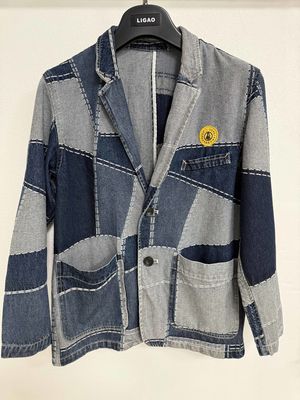 Les éléments de la mode Jacquard Blazer Denim pour un look audacieux et élégant